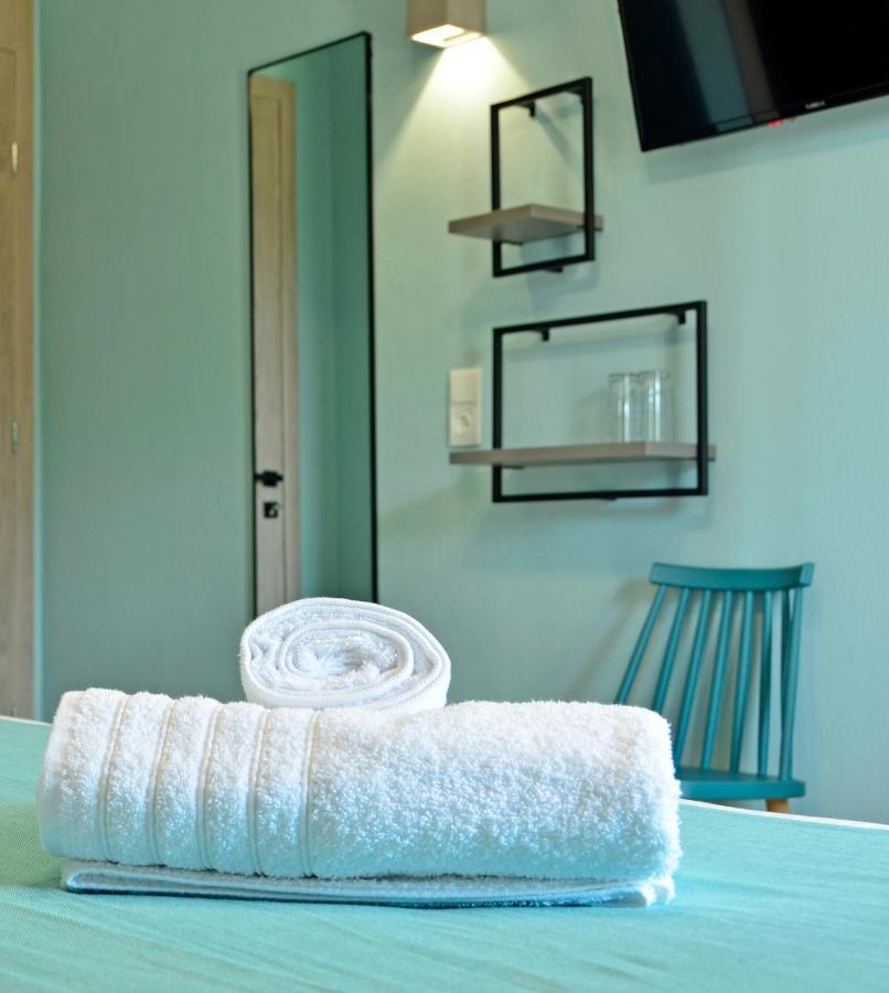 Joya Ofrynio Stylish Suites Ofrínion エクステリア 写真