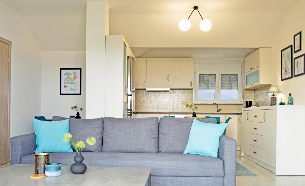 Joya Ofrynio Stylish Suites Ofrínion エクステリア 写真