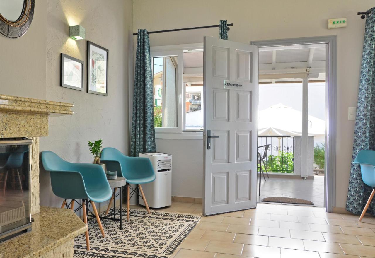 Joya Ofrynio Stylish Suites Ofrínion エクステリア 写真