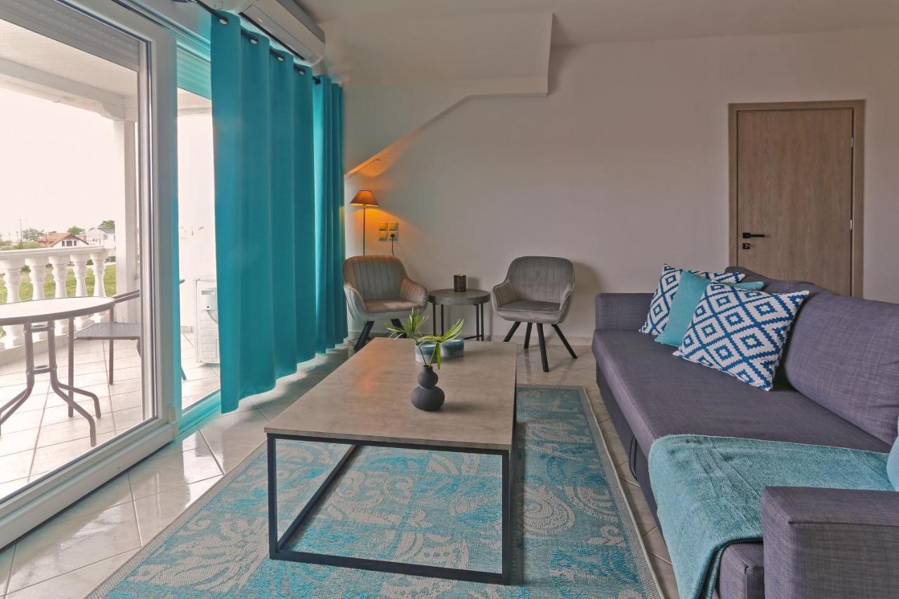 Joya Ofrynio Stylish Suites Ofrínion エクステリア 写真